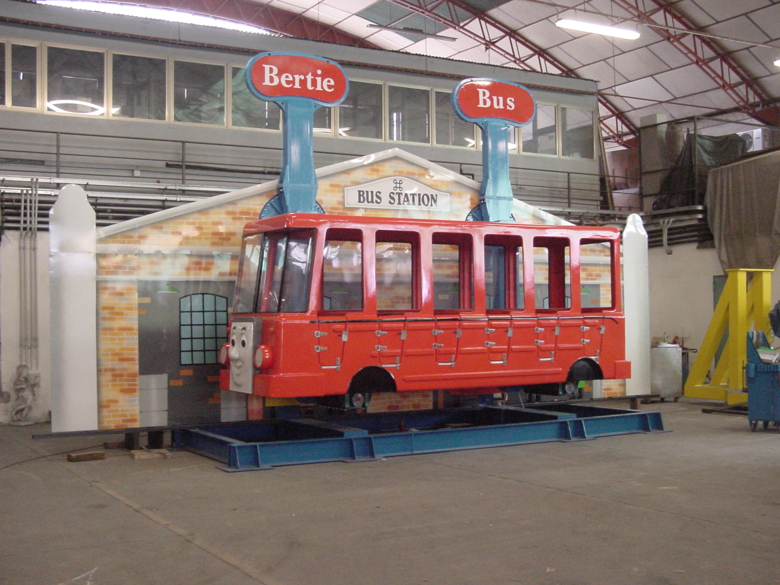 Crazy Bus - I.E. Park