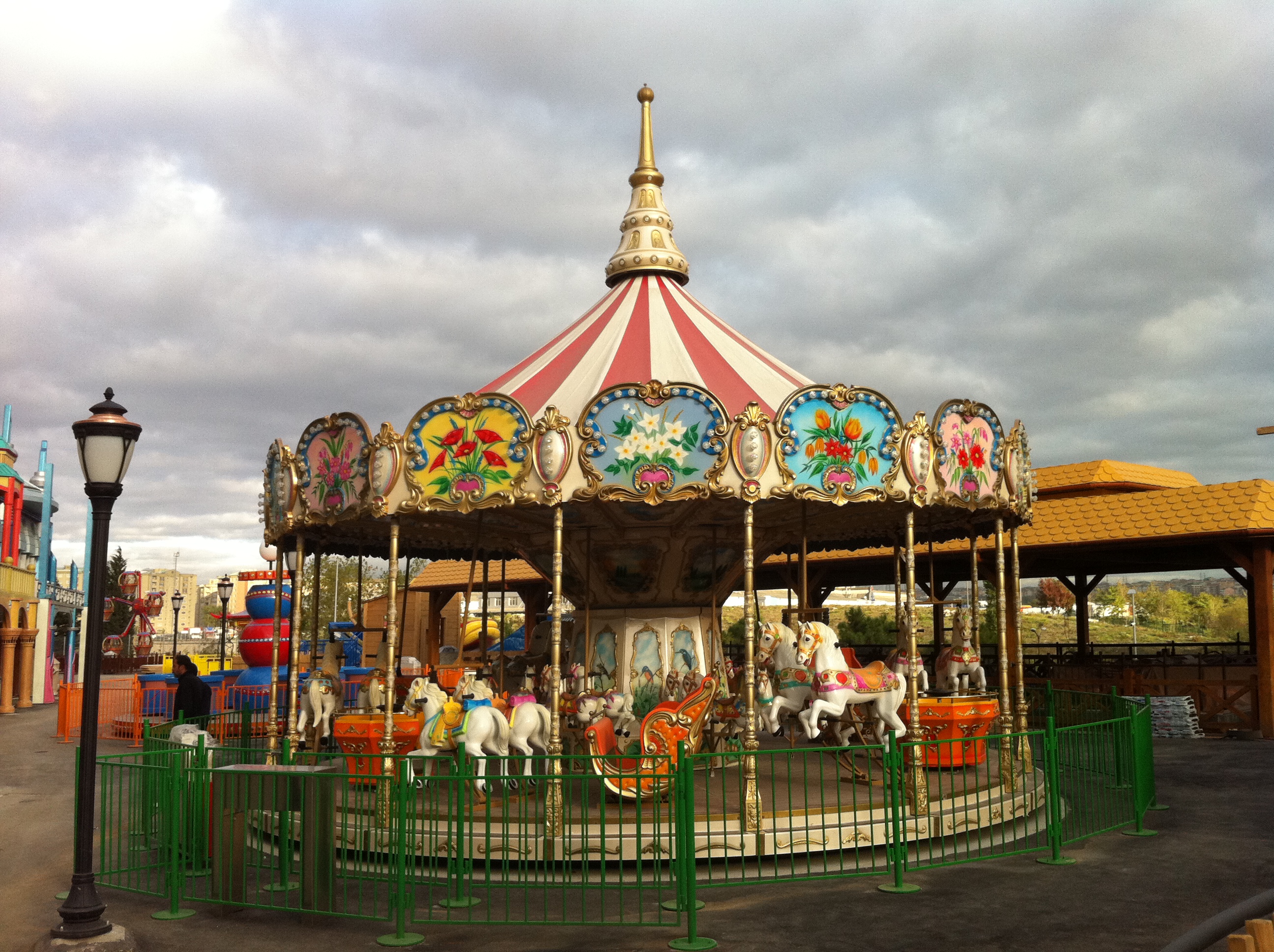 Merry Go Round I E Park